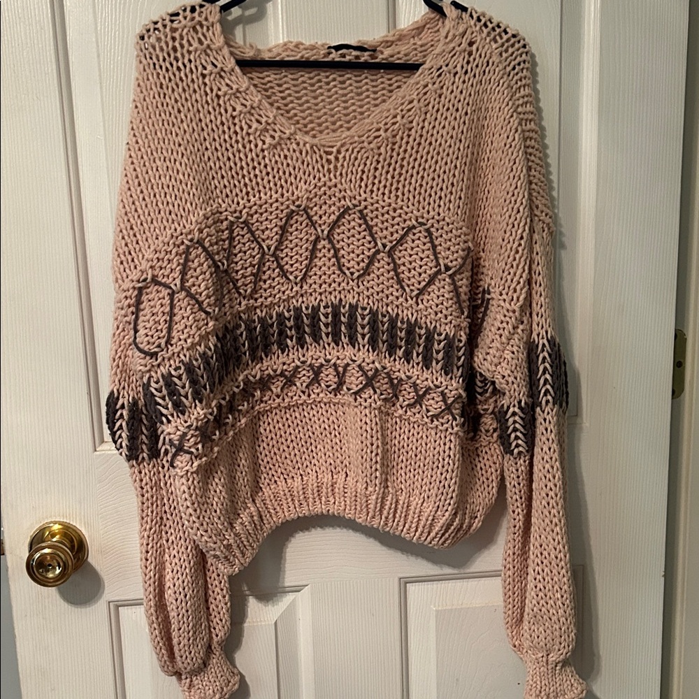 Chunky Knit V-Neck Sweater - Cream and Brown